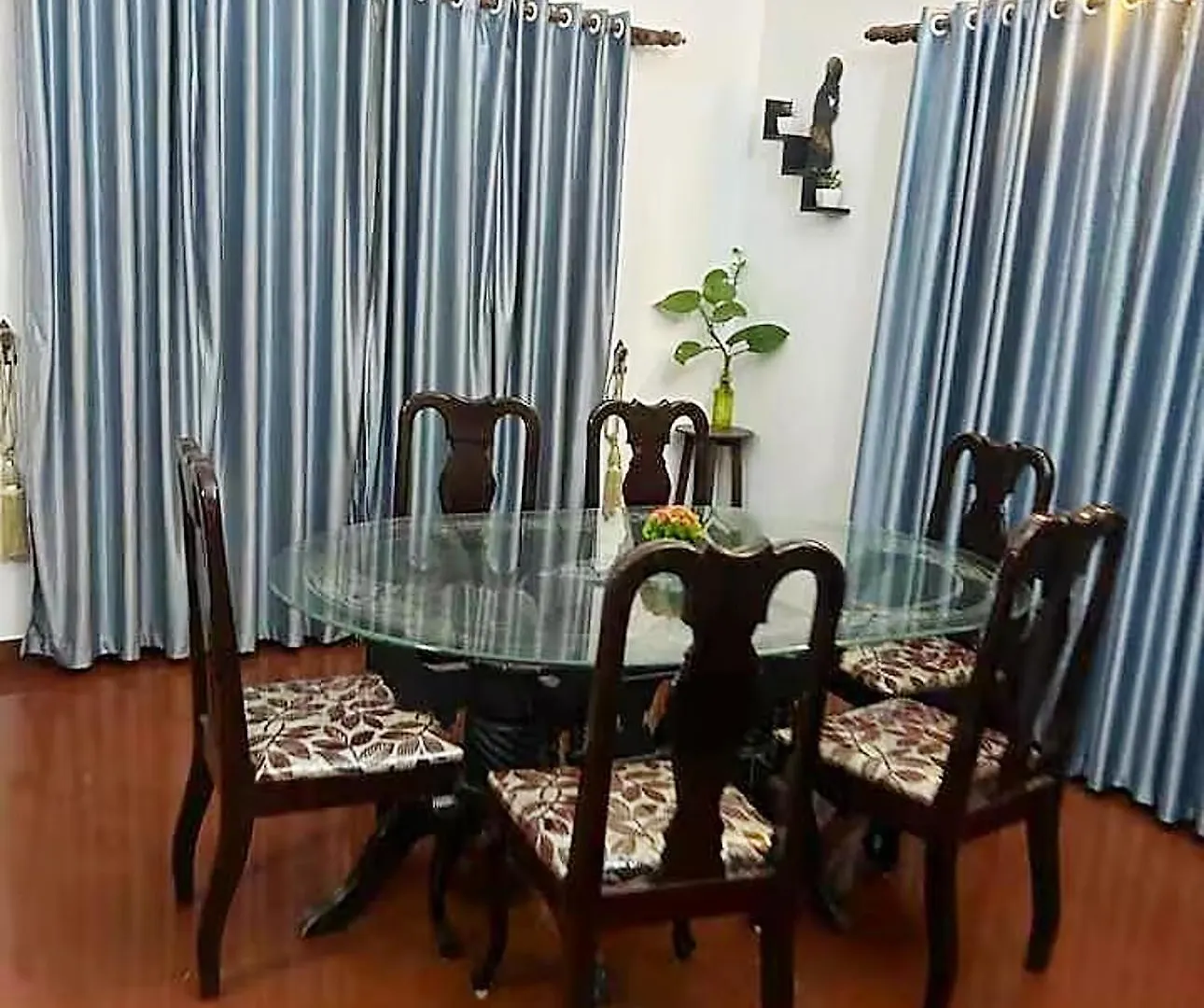 Vila Illam Courtyard Heritage Bungalow L 4 Bhk Guruvāyūr